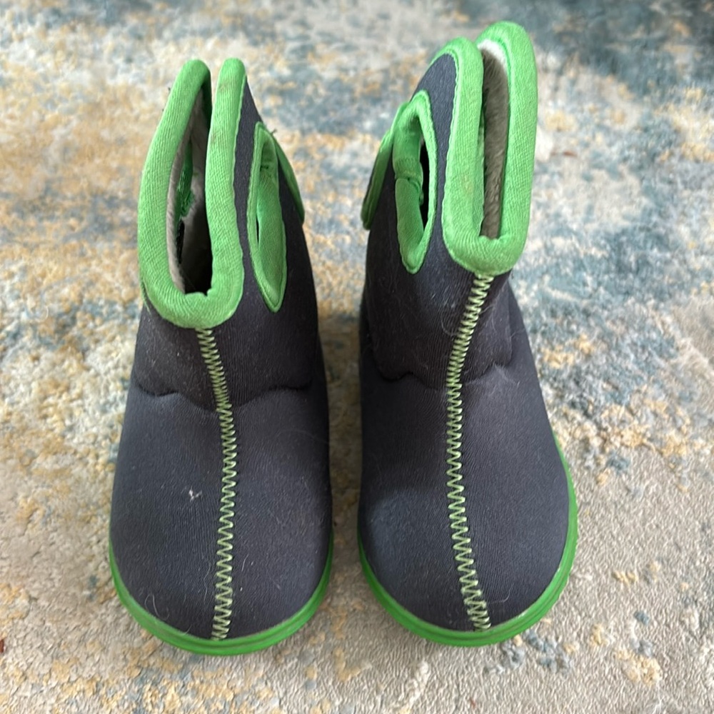 Bogs Waterproof toddler boot Size 4